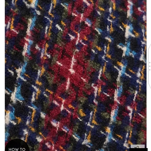 🆕  HOODED PLAID RUANA - Picture 5 of 7